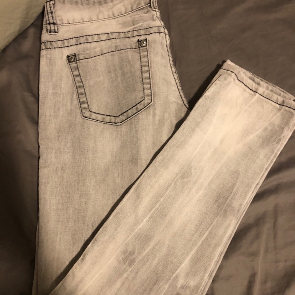 Skinny leg grey Guess Jeans